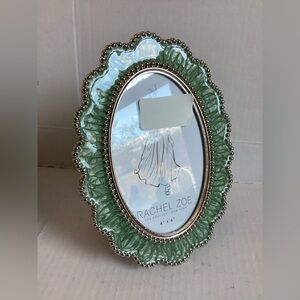 Rachel Zoe Oval Green Silver Wavy Picture Frame Fits 4’’ x 6’’ Photo